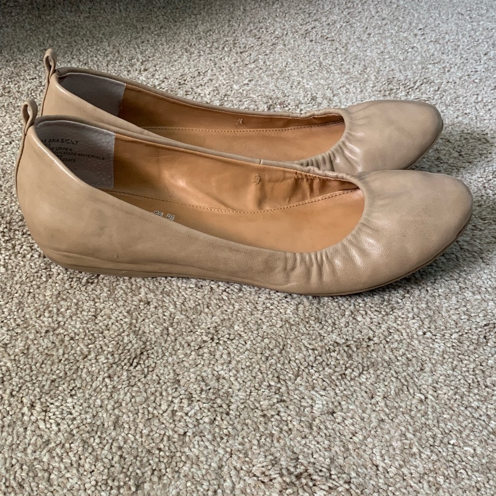 ANA a new approach slip on flats